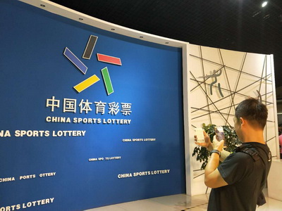 台的粘性 台的粘性